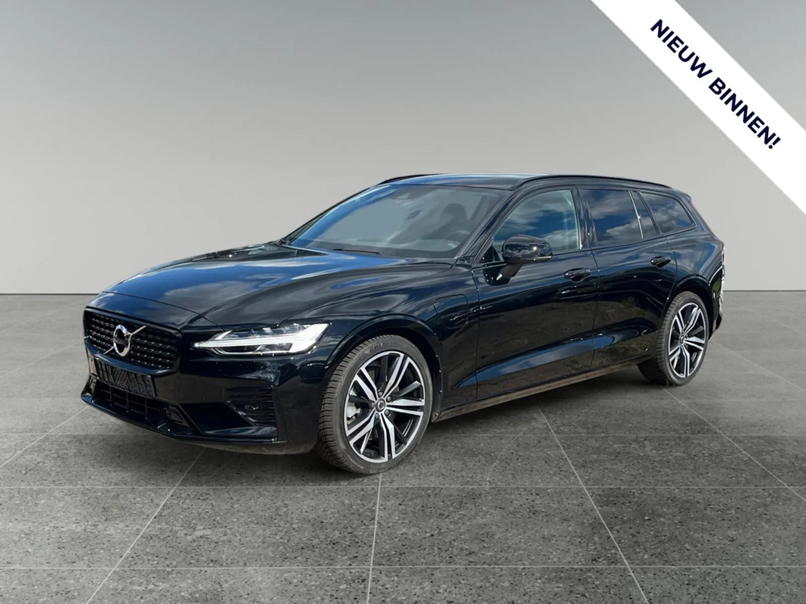 Volvo V60 (2022) — foto 1