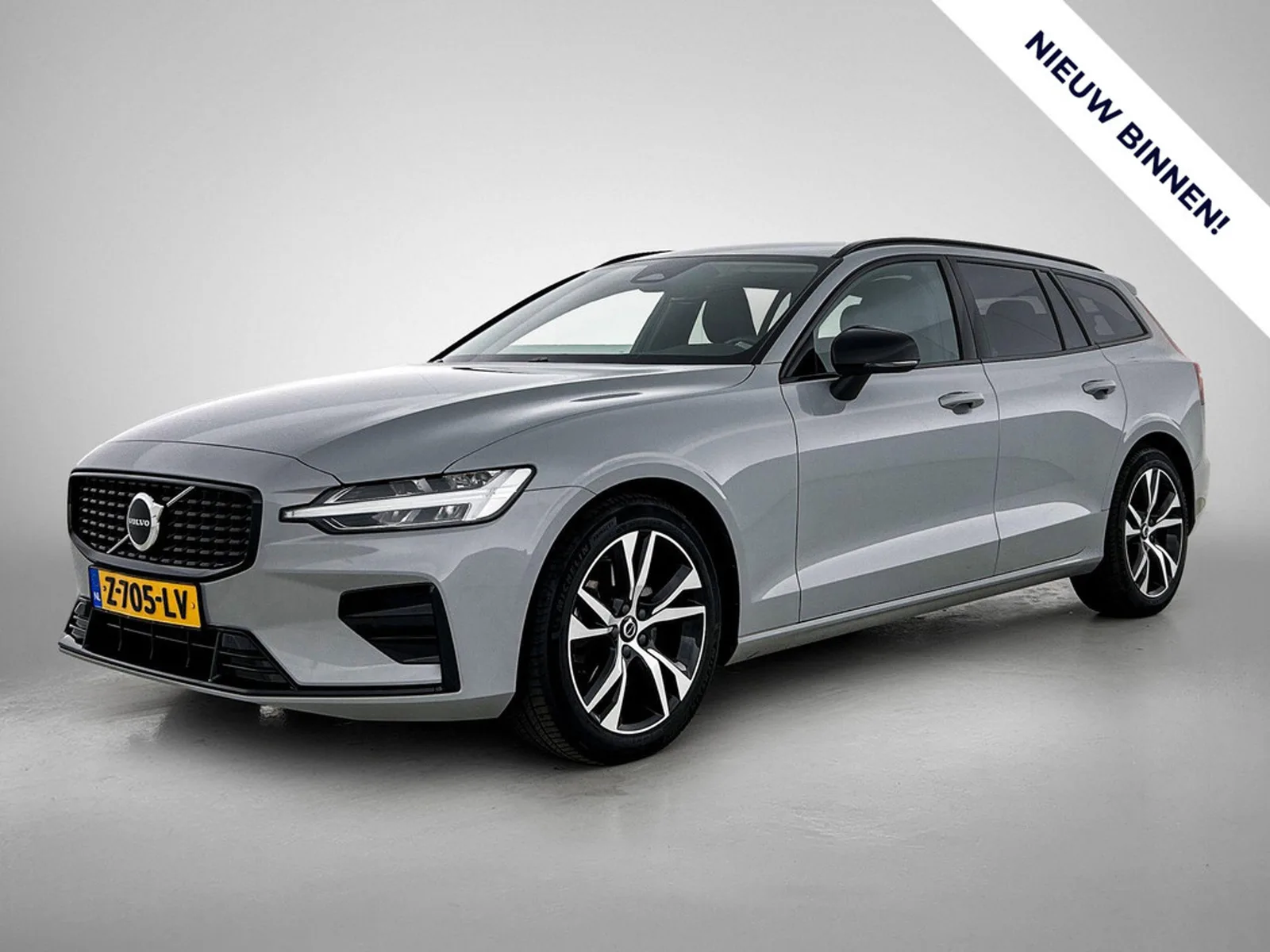 Volvo V60 (2024) — foto 1