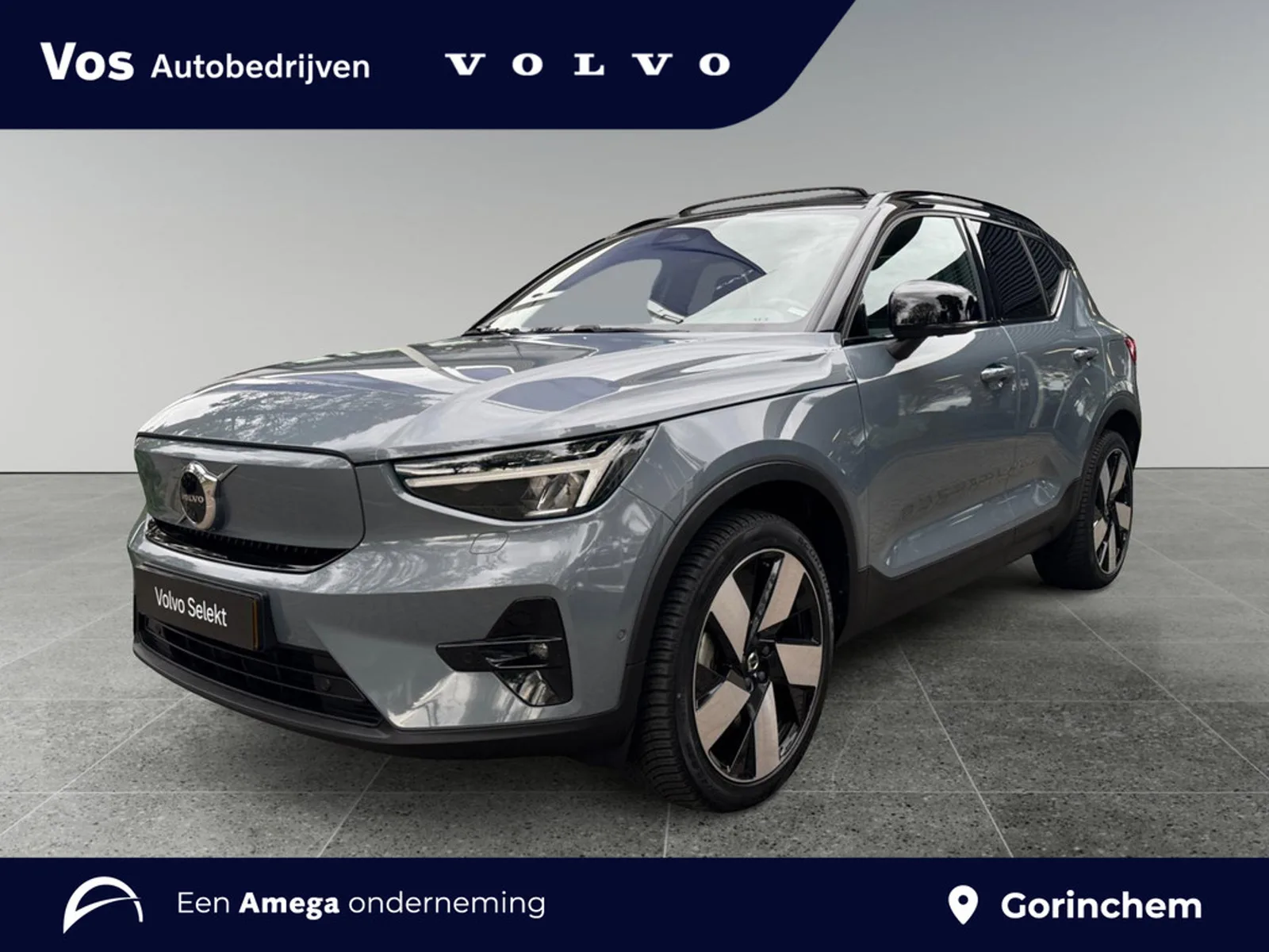 Volvo XC40 (2023) — foto 1
