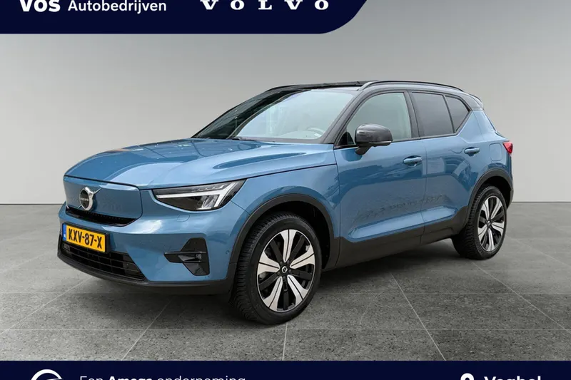 Volvo XC40 (2023)