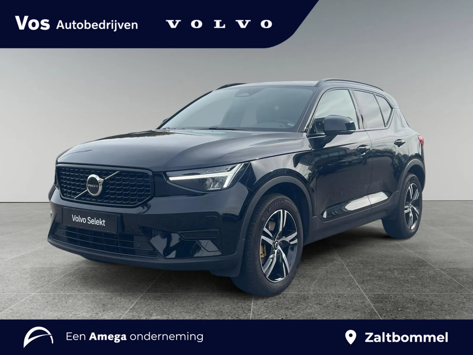 Volvo XC40 (2024) — foto 1
