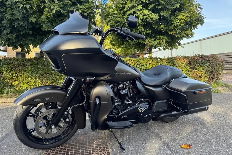Harley-Davidson Road Glide (2021)
