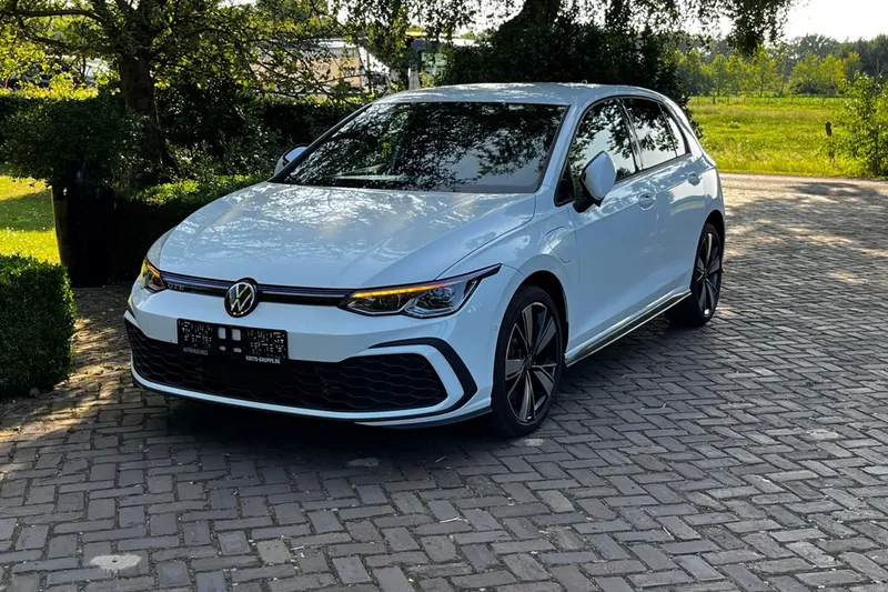 Volkswagen Golf (2022)