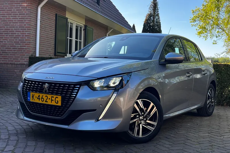 Peugeot 208 (2021)
