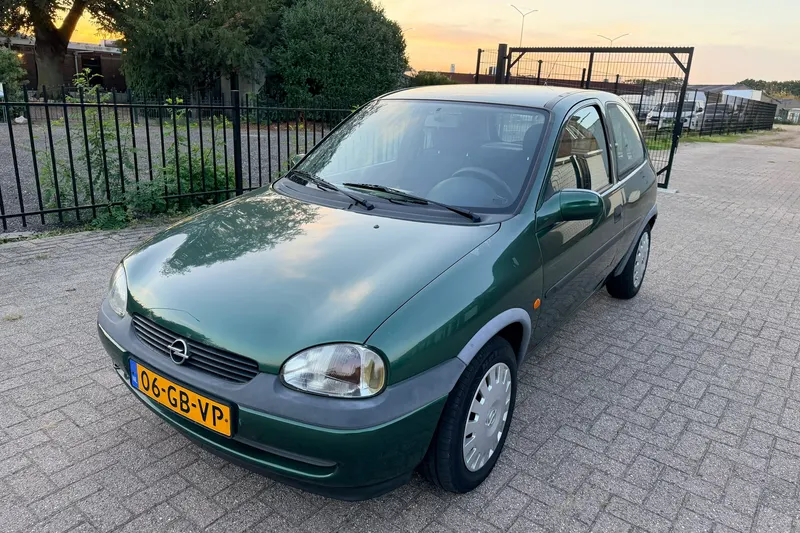 Opel Corsa (2000)