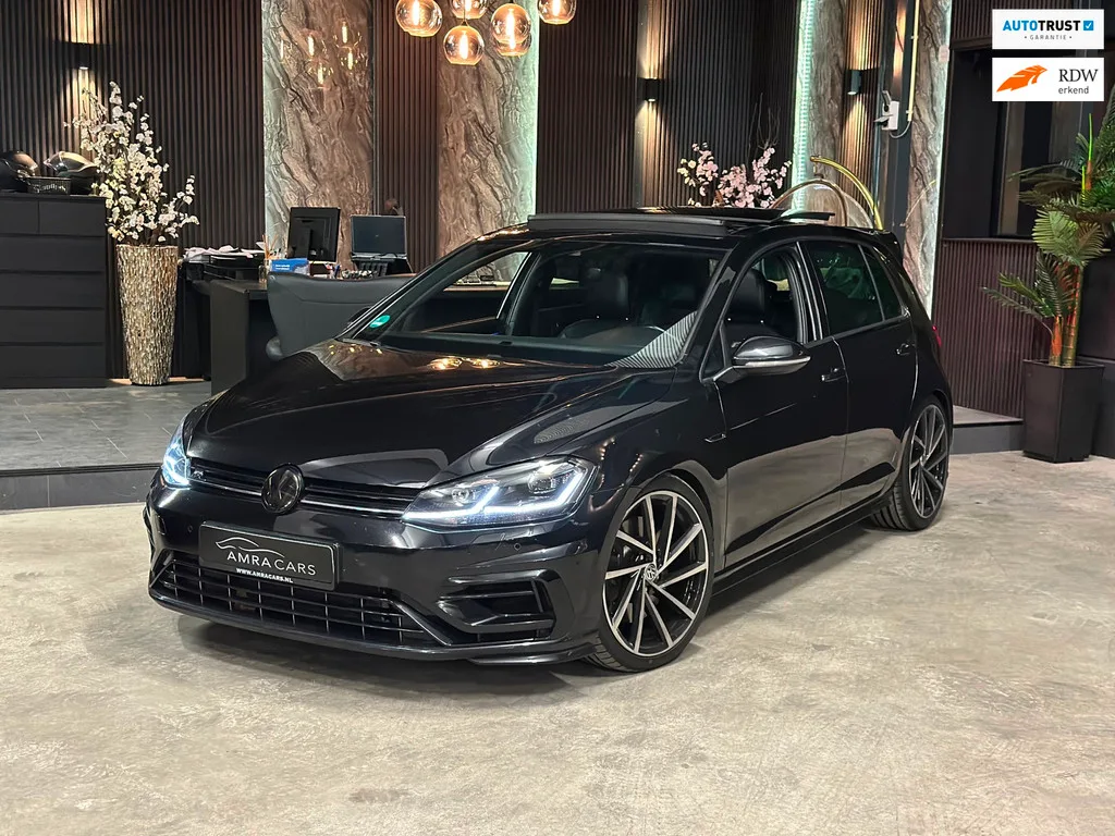 Volkswagen Golf (2017) — foto 1