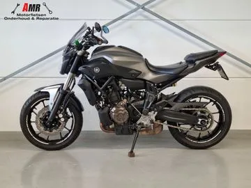 Yamaha MT-07 (2015) — foto 1