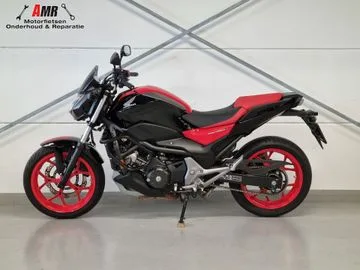 Honda NC 750 S (2017) — foto 1