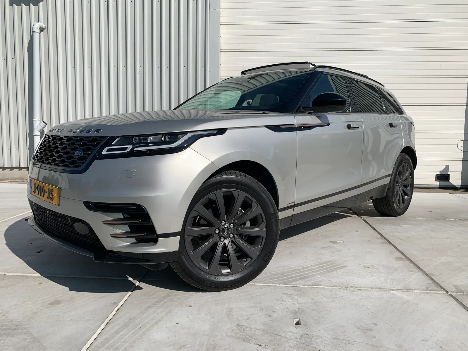 Land Rover Range Rover Velar (2019) — foto 1