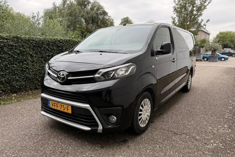 Toyota ProAce Worker (2020)