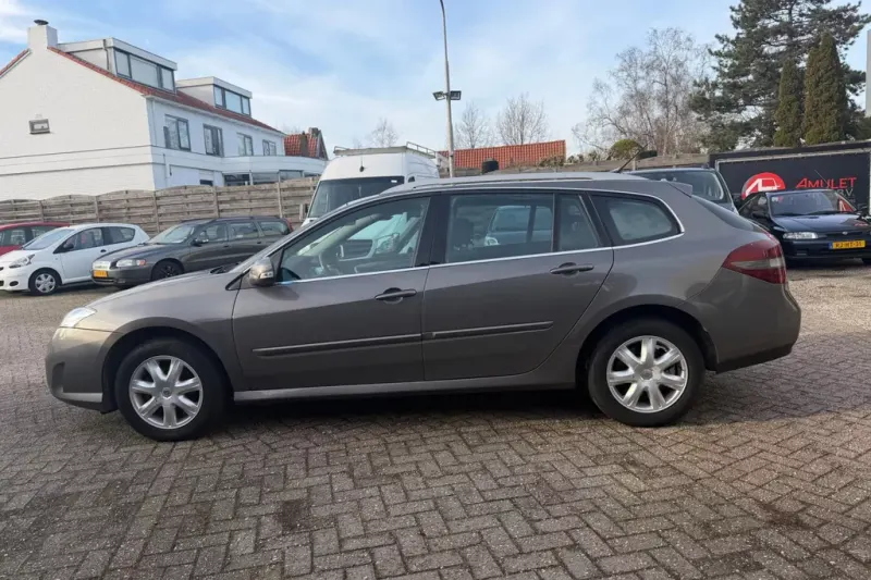 Renault Laguna (2010)