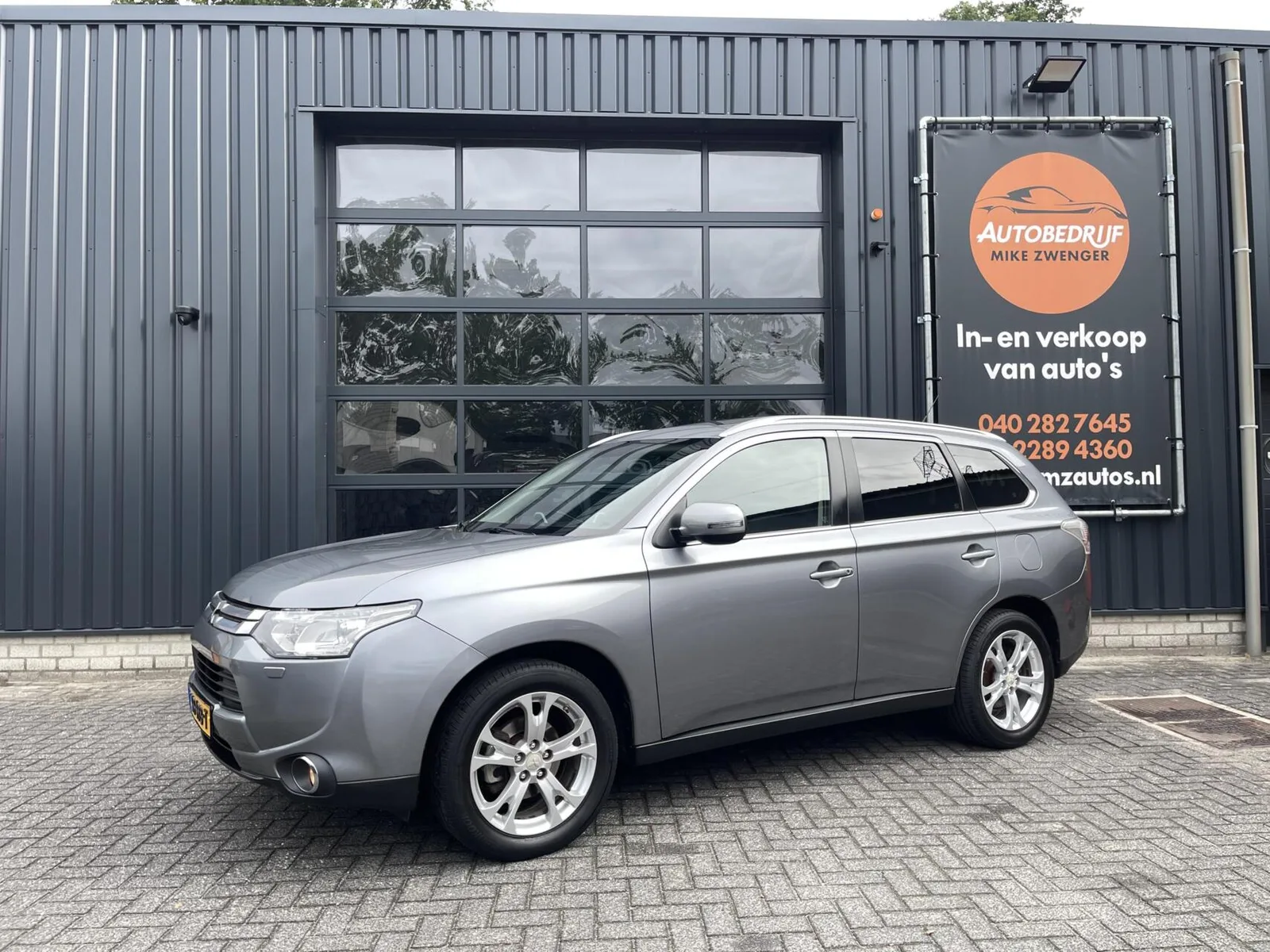 Mitsubishi Outlander (2015) — foto 1