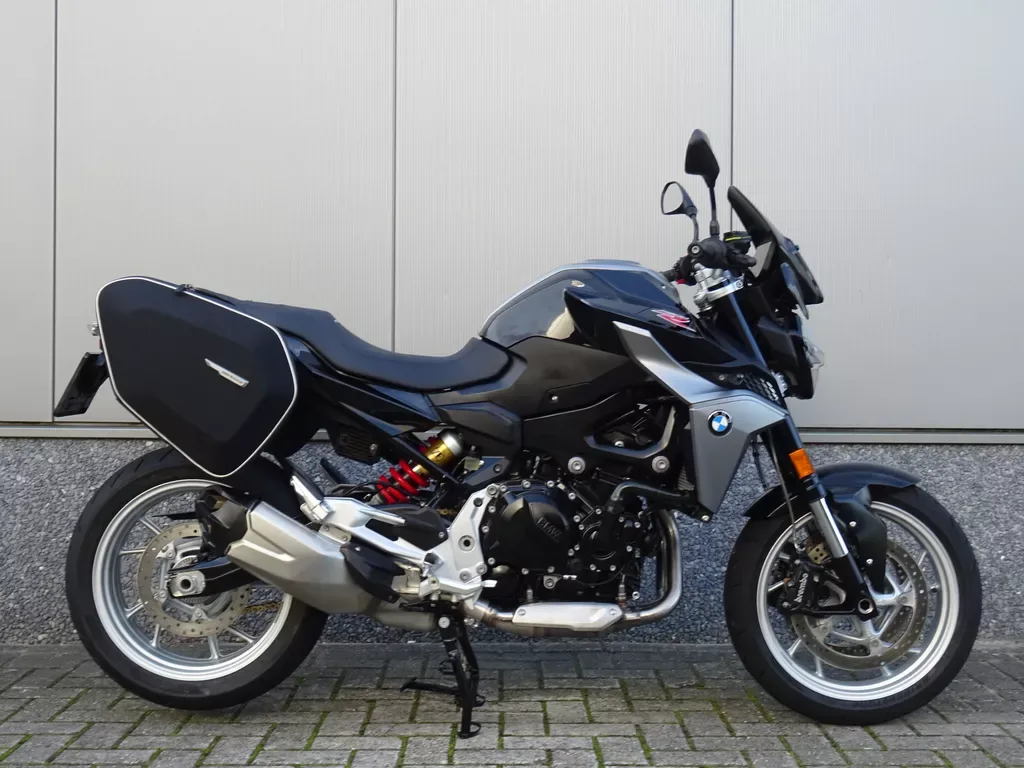 BMW F 900 R (2023) — foto 1