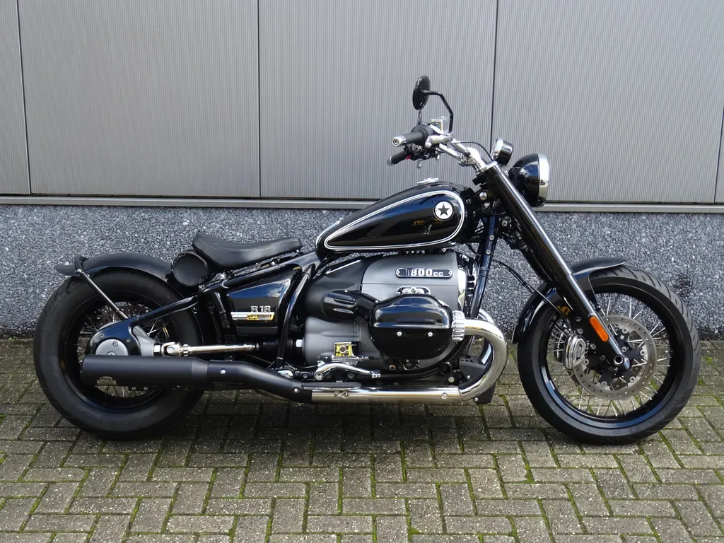 BMW R 18 (2021) — foto 1