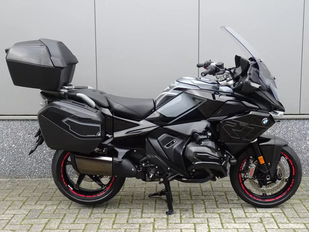 BMW R 1300 RT (2025) — foto 1
