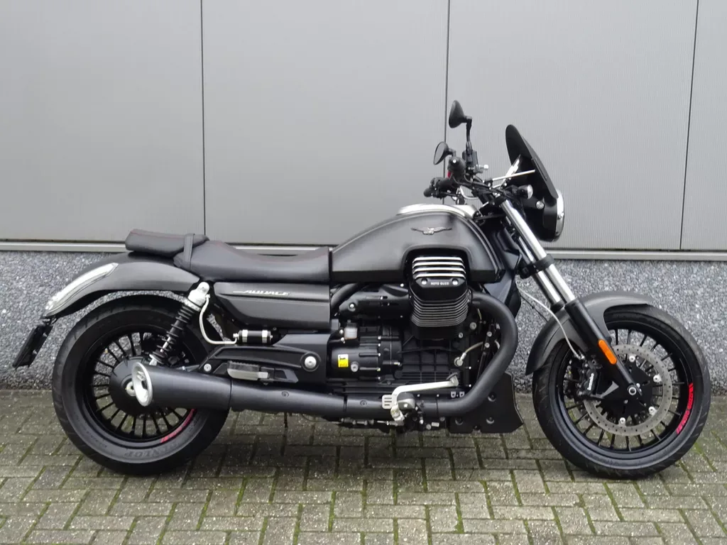 Moto Guzzi Audace (2015) — foto 1