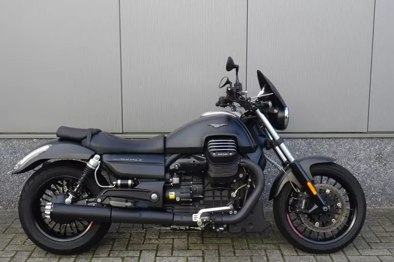 Moto Guzzi Audace 1400 (2015)