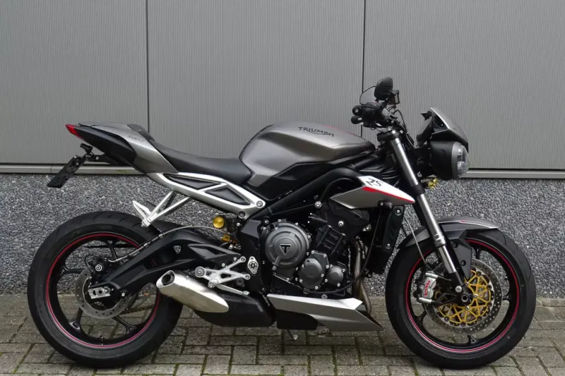 Triumph Street Triple (2017)