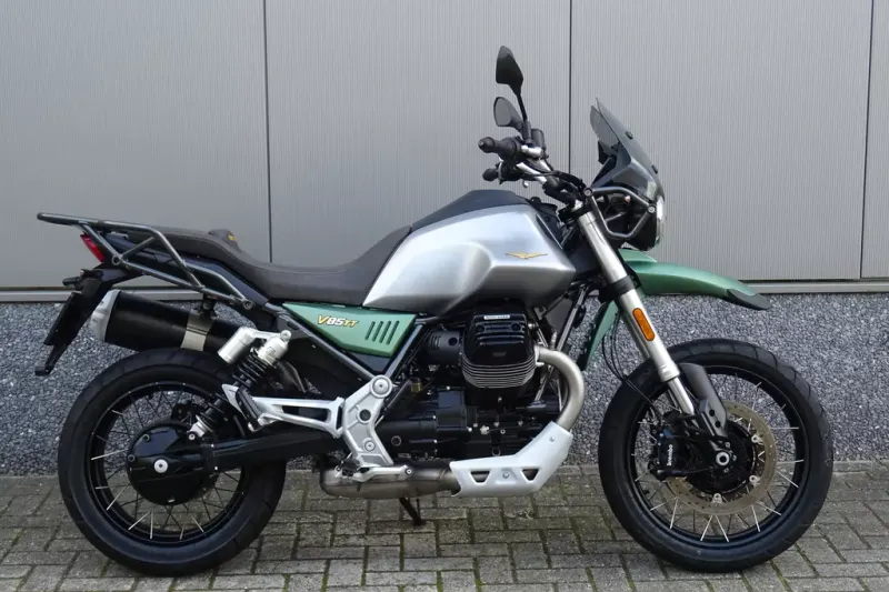 Moto Guzzi V85 TT (2022)