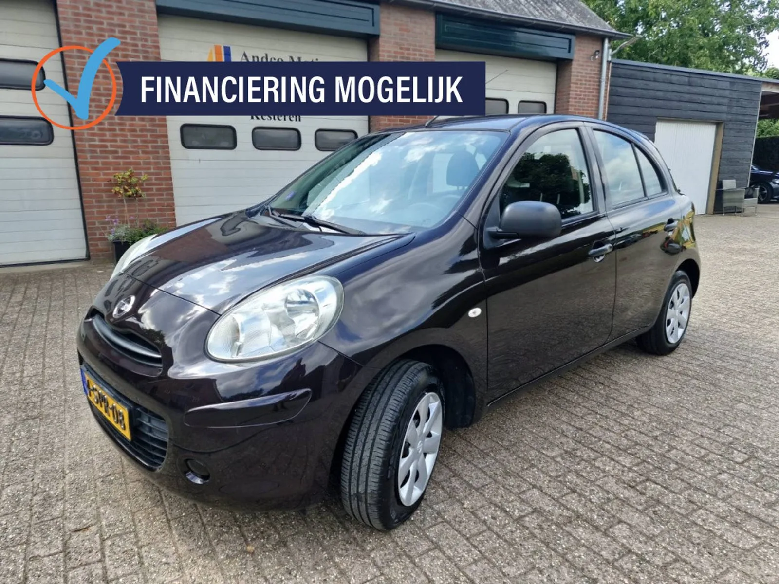 Nissan Micra (2011) — foto 1