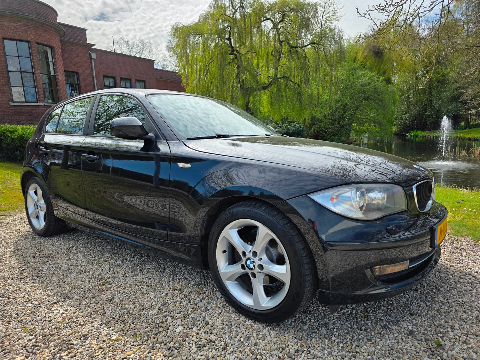 BMW 1-Serie (2011) — foto 1