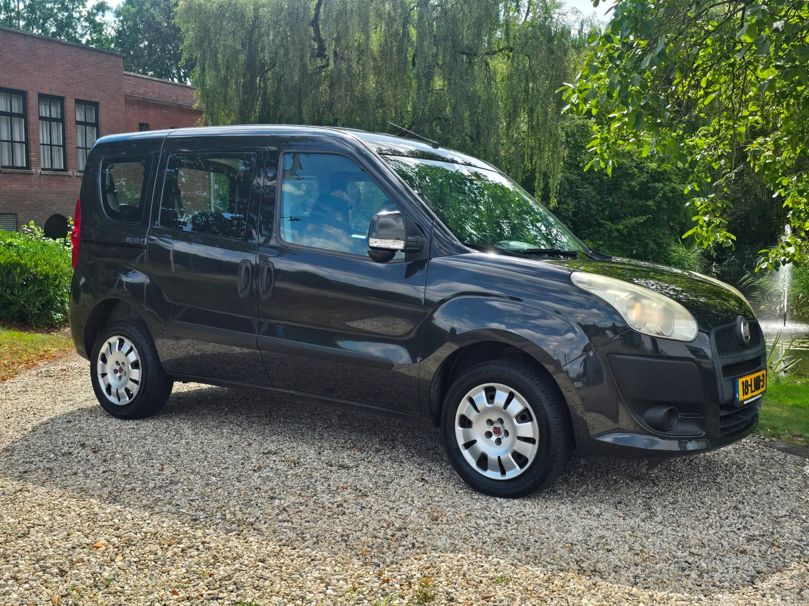 Fiat Doblò (2010) — foto 1