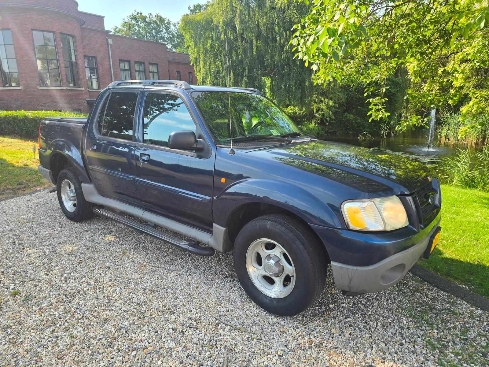 Ford Explorer (2003) — foto 1