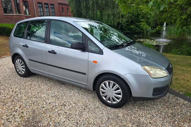 Ford Focus (2005)