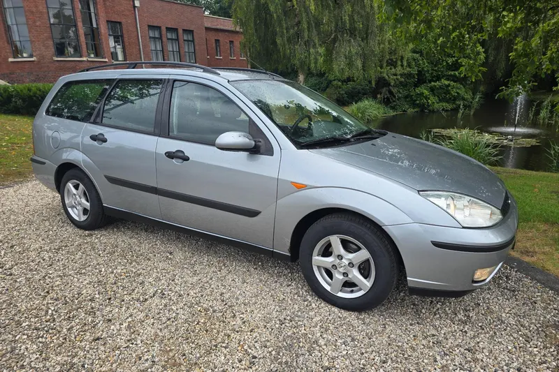 Ford Focus (2003)