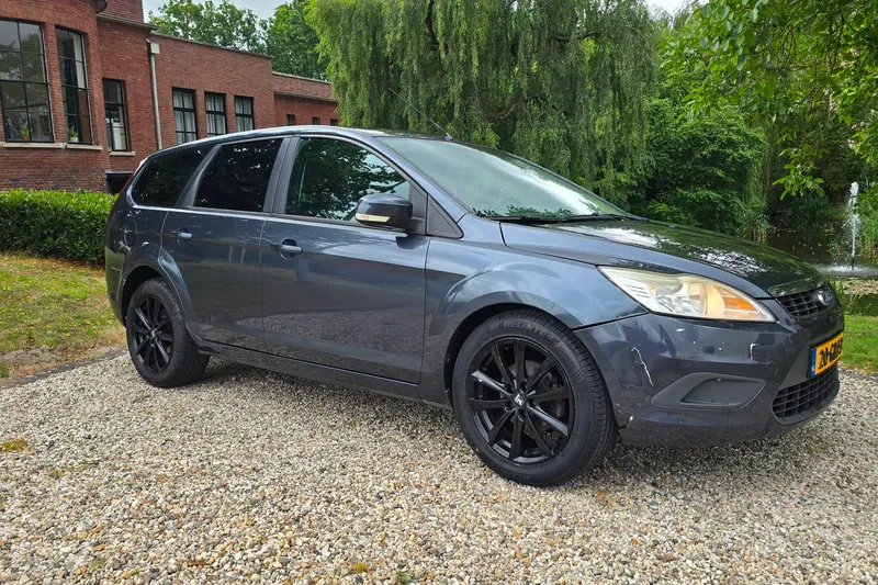 Ford Focus (2008)
