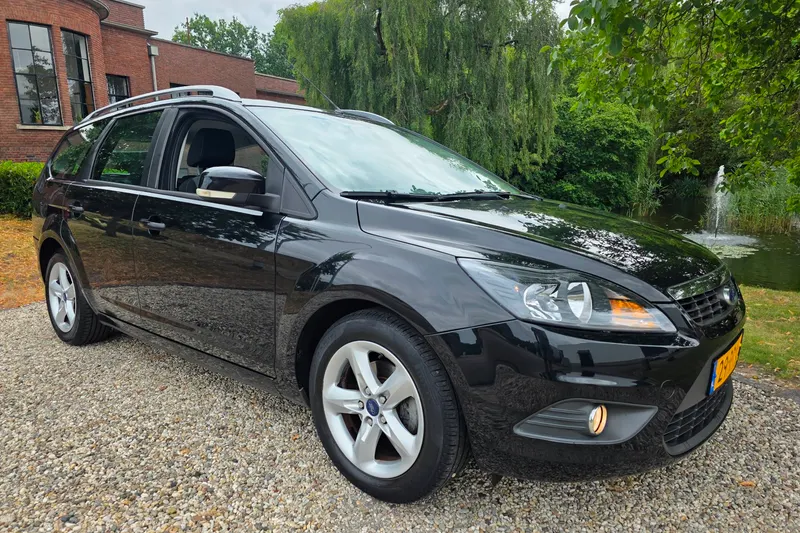 Ford Focus (2011)