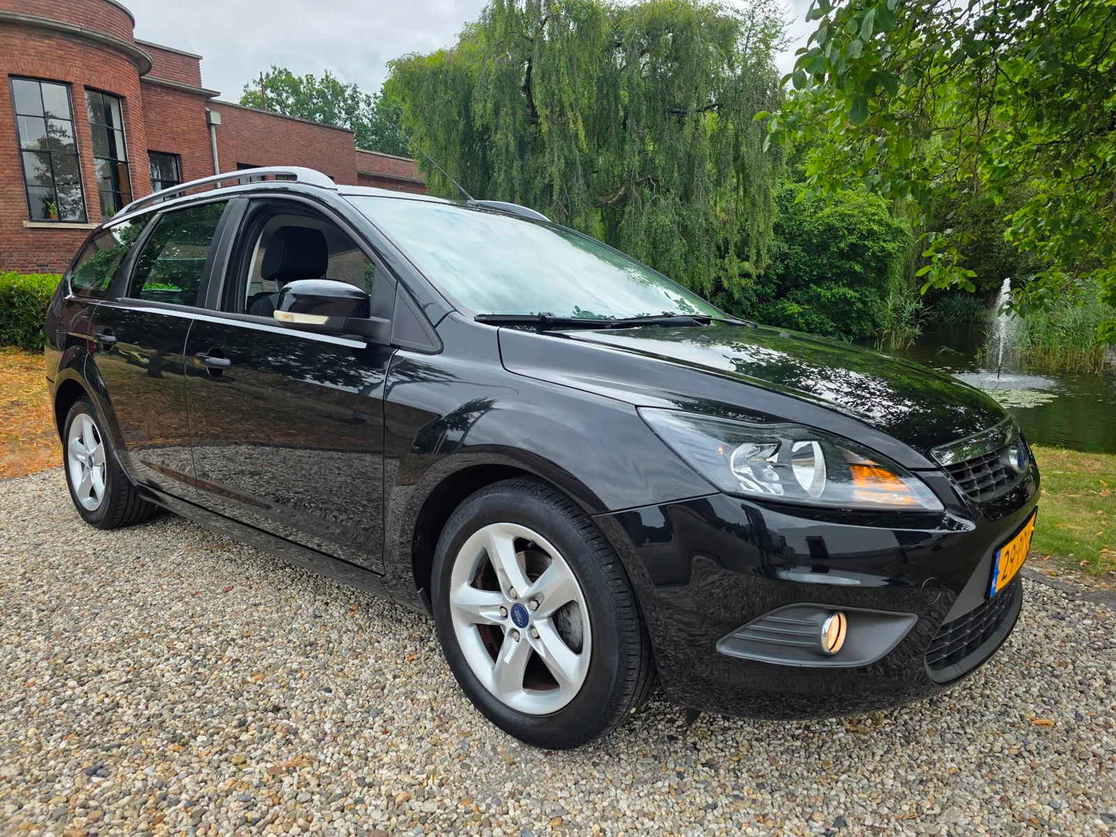 Ford Focus (2011) — foto 1