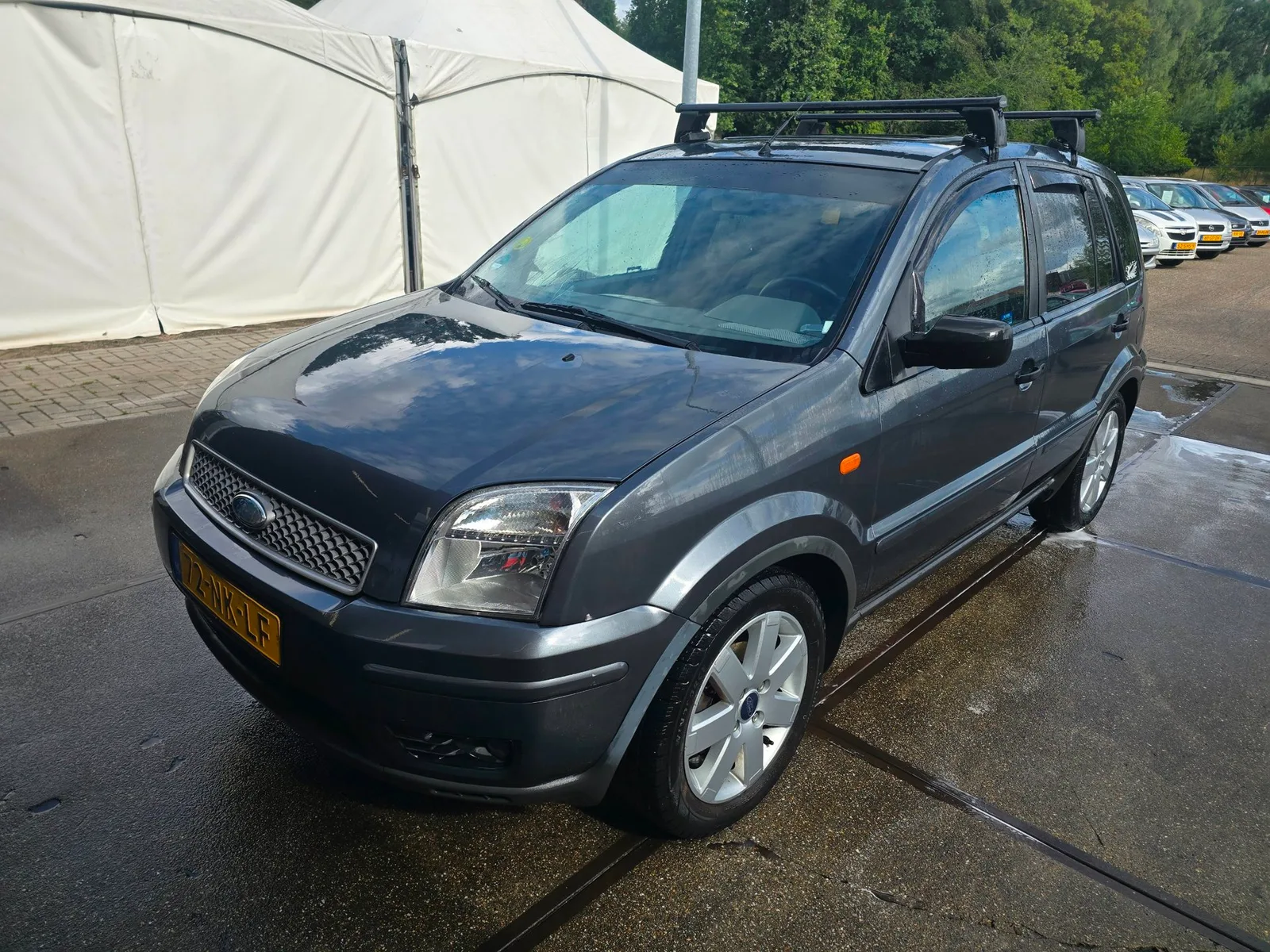 Ford Fusion (2003) — foto 1
