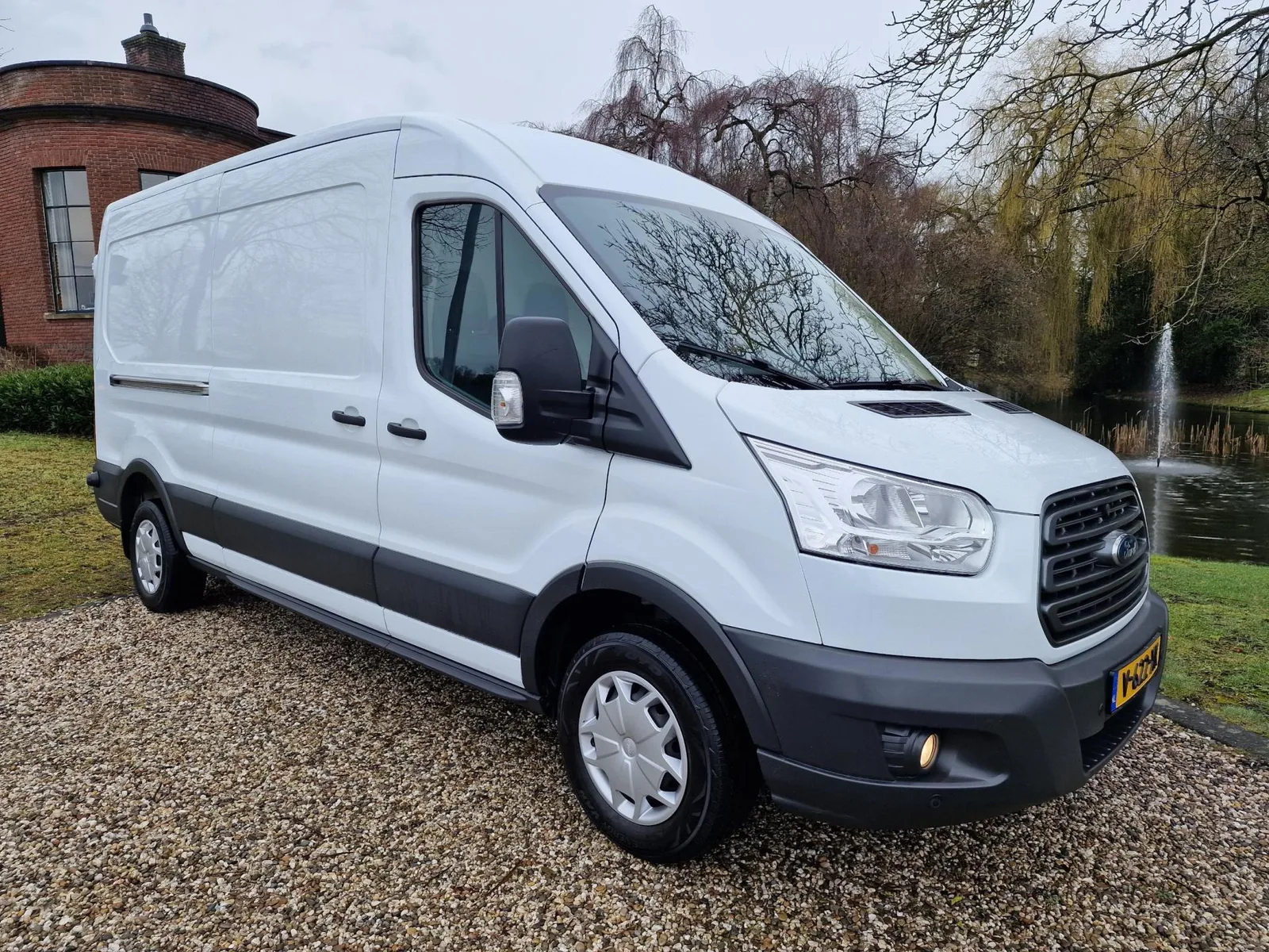 Ford Transit (2017) — foto 1