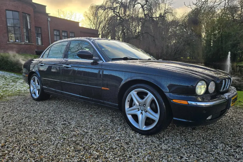 Jaguar XJ (2005)