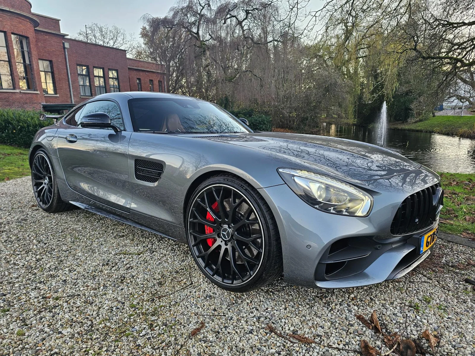 Mercedes-Benz AMG GT (2015) — foto 1