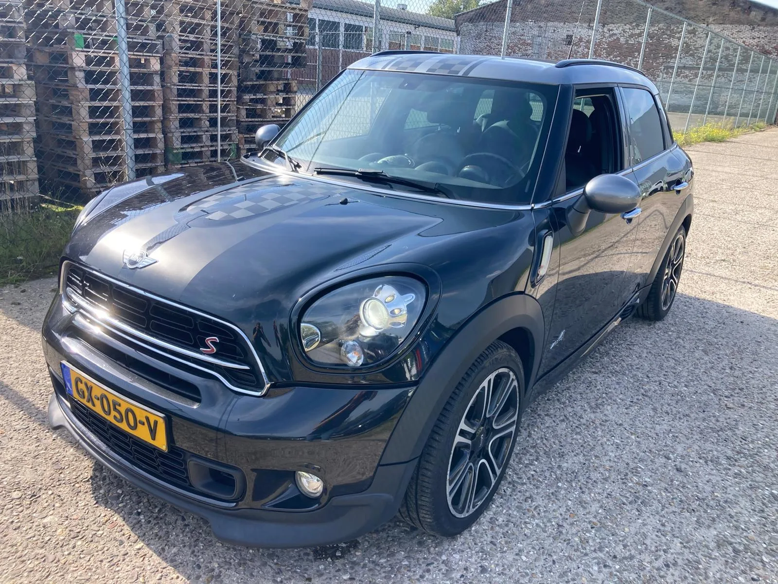 MINI Countryman (2015) — foto 1