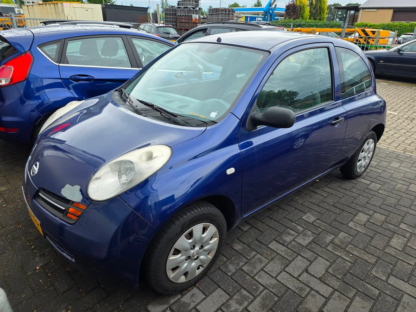 Nissan Micra (2003) — foto 1