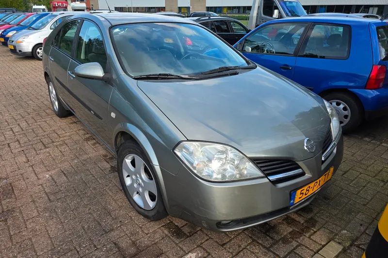 Nissan Primera (2004)