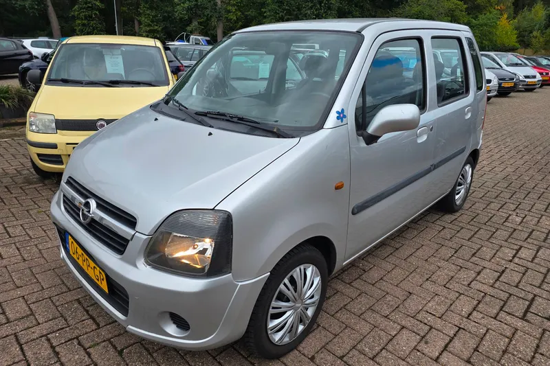 Opel Agila (2004)