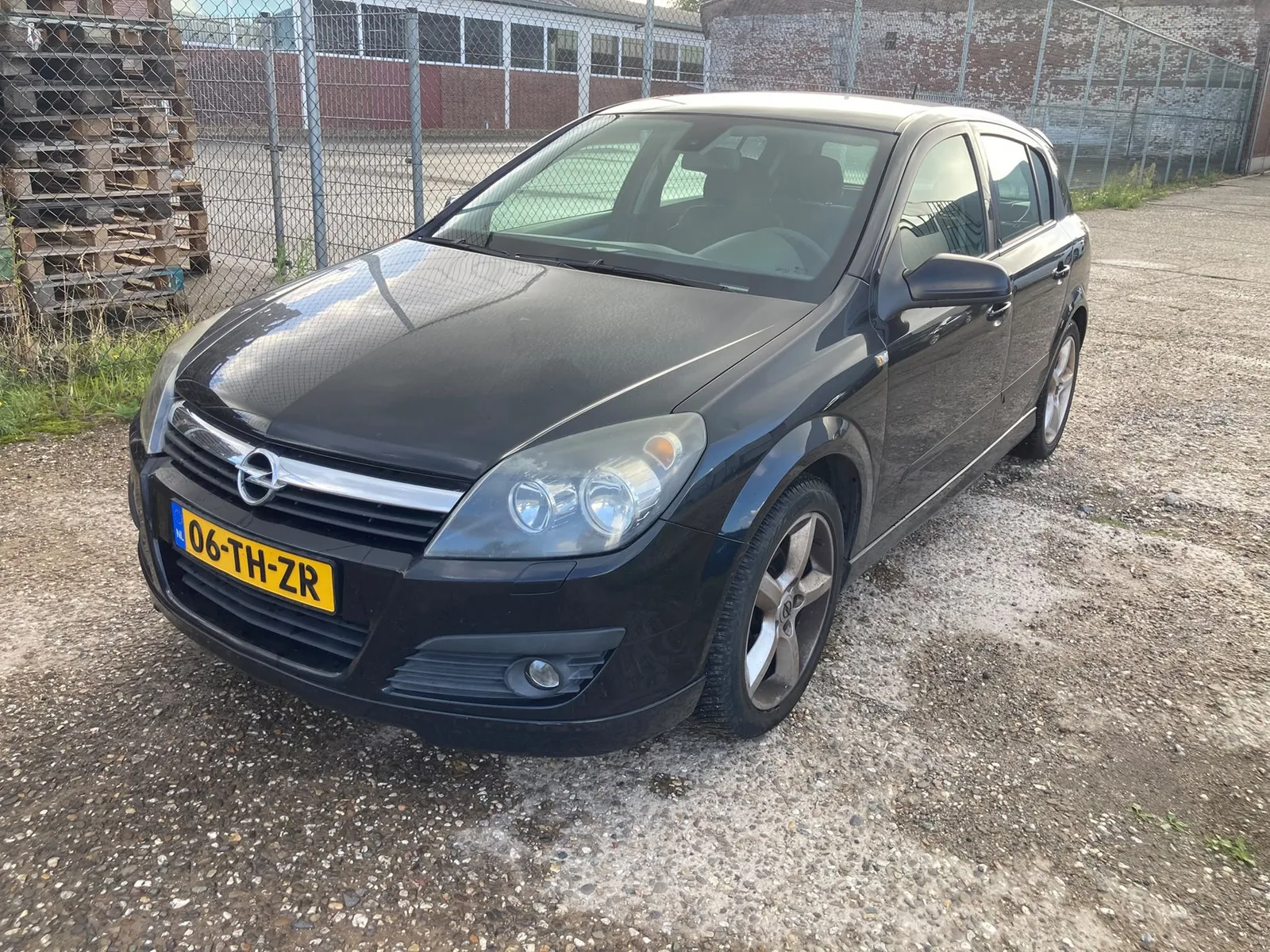 Opel Astra (2006) — foto 1