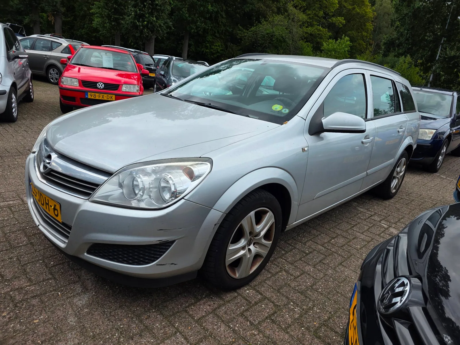 Opel Astra (2009) — foto 1