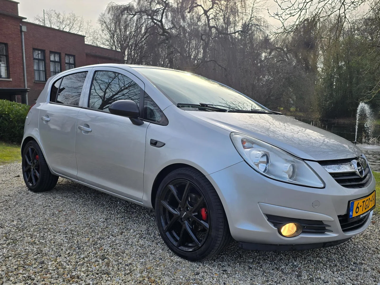 Opel Corsa (2010) — foto 1