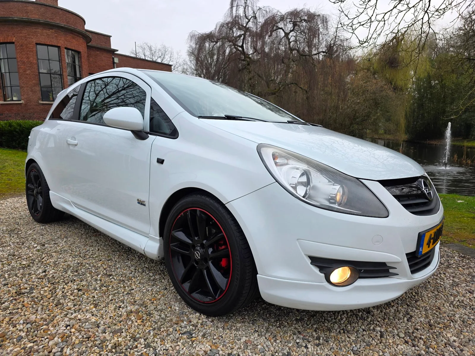 Opel Corsa (2010) — foto 1
