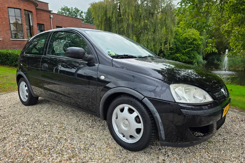 Opel Corsa (2004)
