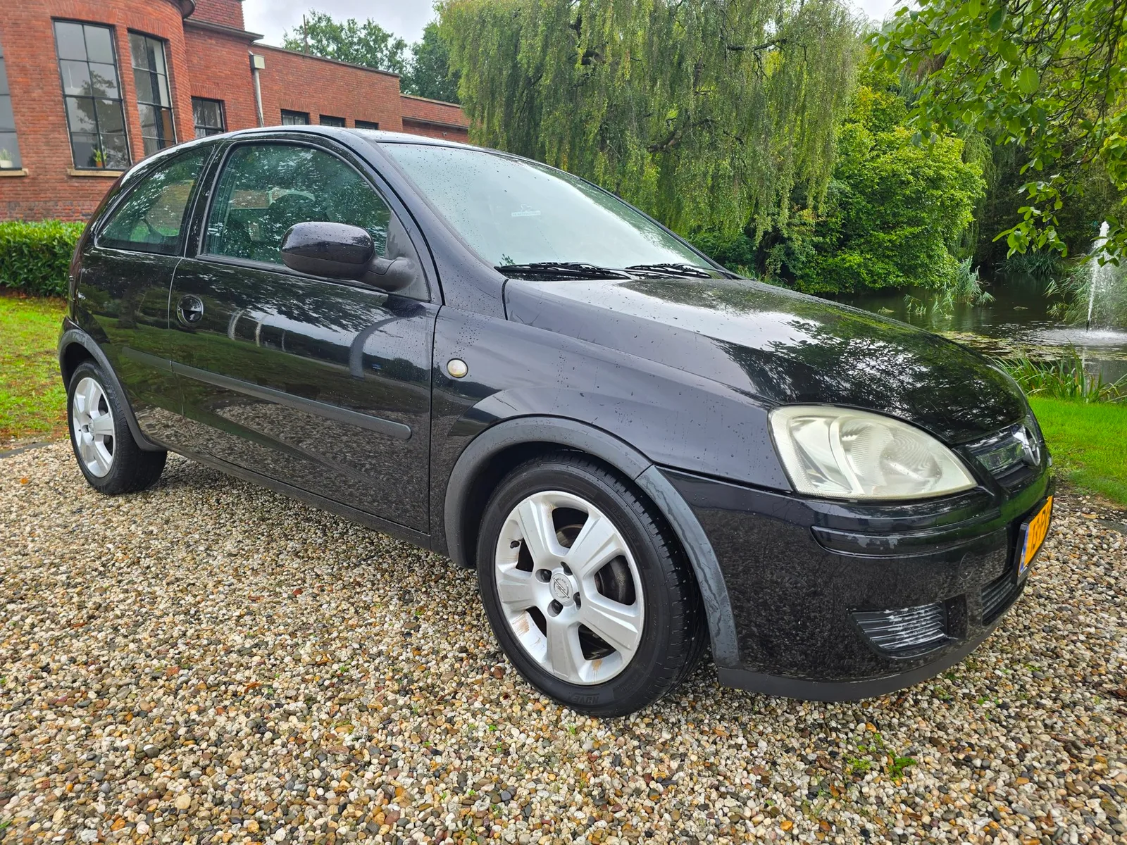 Opel Corsa (2004) — foto 1