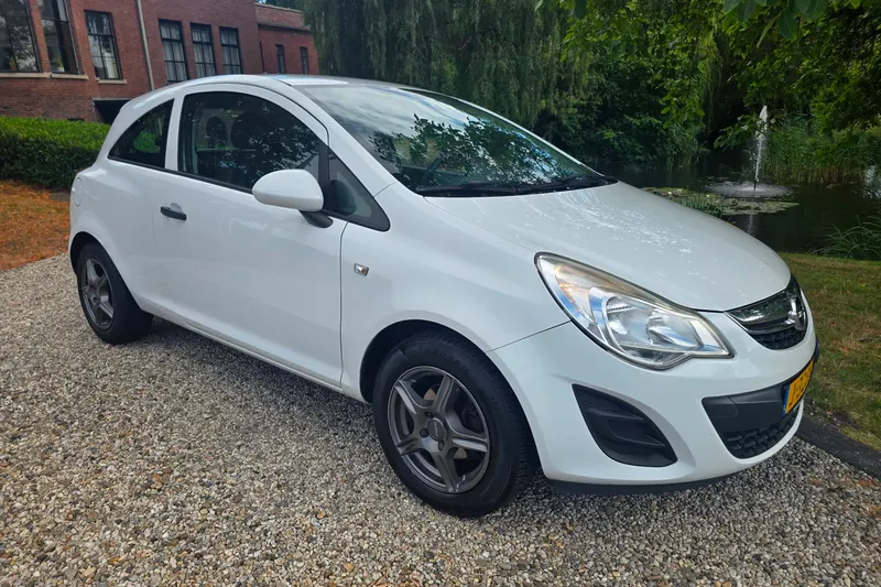 Opel Corsa (2012)