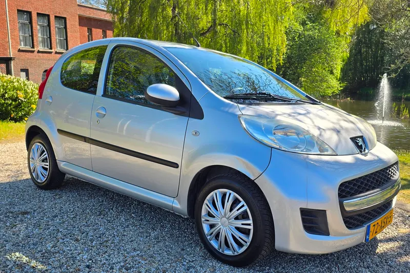 Peugeot 107 (2012)