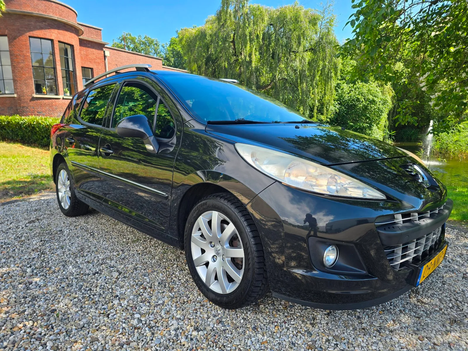 Peugeot 207 (2010) — foto 1