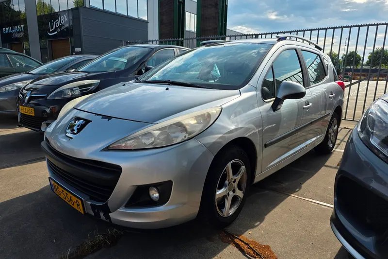 Peugeot 207 (2010)